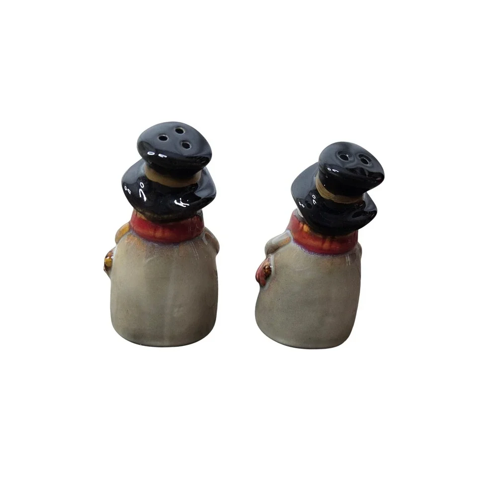 Adorable Ceramic Snowman Salt‎ and Pepper Shaker Set Holiday Christmas Decor - Picture 3 of 6